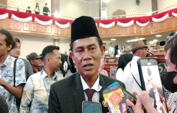 APBD-P TA. 2025 Kutim tak kunjung diketok, TAPD Dituding “bermain” DPRD membentuk Pansus